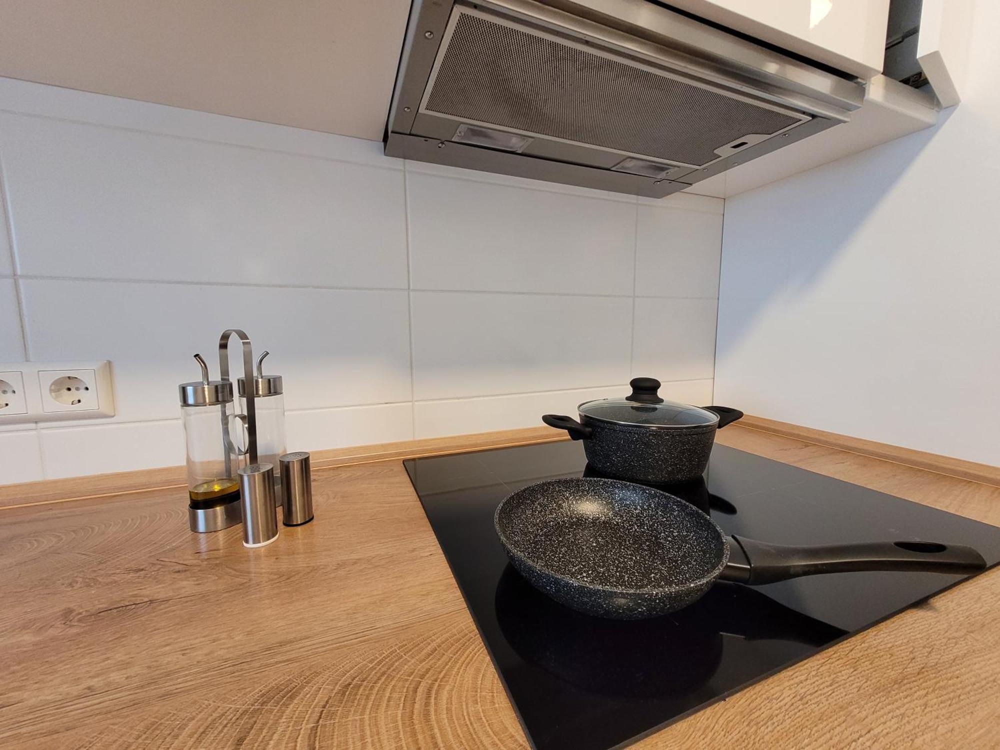 Living Flat, Eine Wohnung Mit Zwei Schlafzimmern Und Balkon Schorndorf  Esterno foto