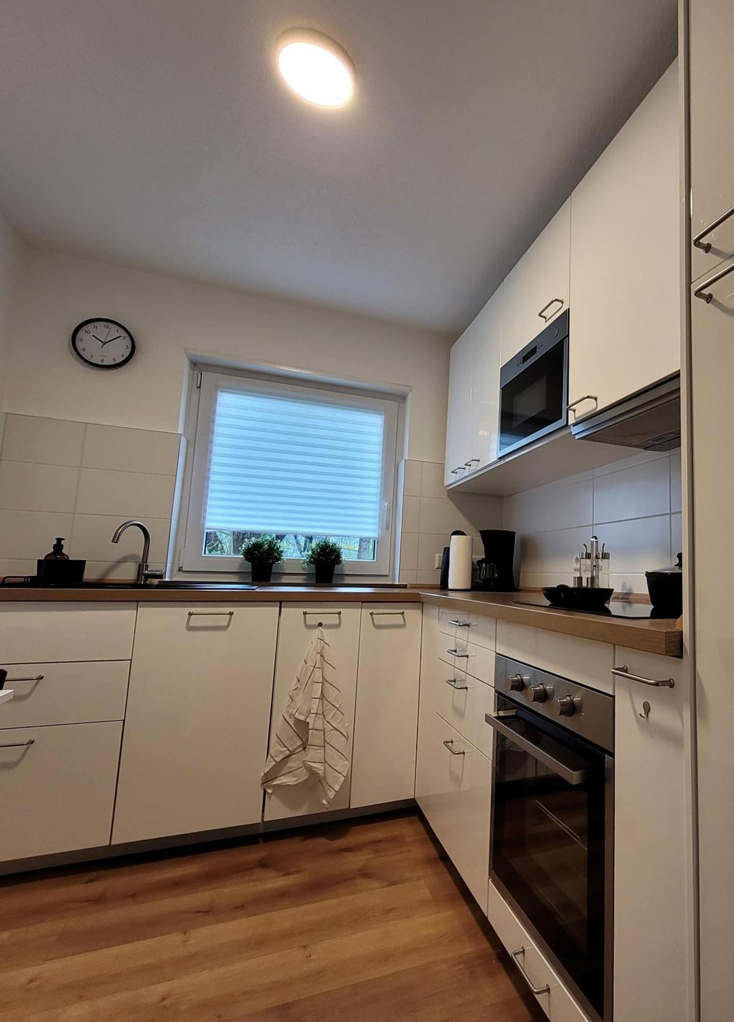 Living Flat, Eine Wohnung Mit Zwei Schlafzimmern Und Balkon Schorndorf  Esterno foto