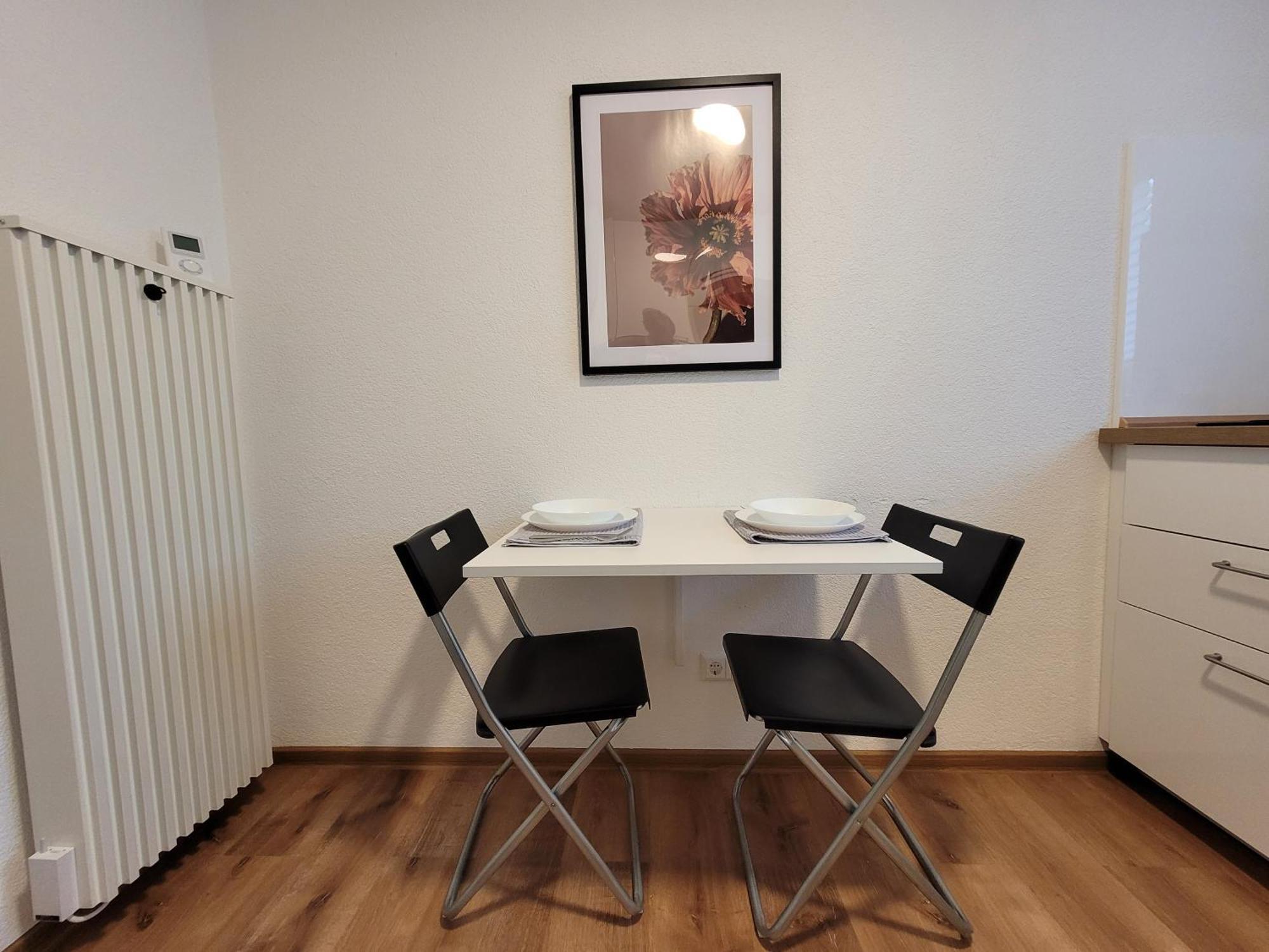 Living Flat, Eine Wohnung Mit Zwei Schlafzimmern Und Balkon Schorndorf  Esterno foto